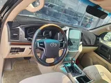 تويوتا لاند كروزر جي إكس أر 2018 بمحرك V8